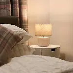 Entire Family Vacation . Wifi . Free Parking Apartment *