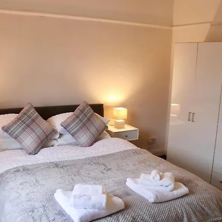 Apartamento Entire Family Vacation . Wifi . Free Parking *