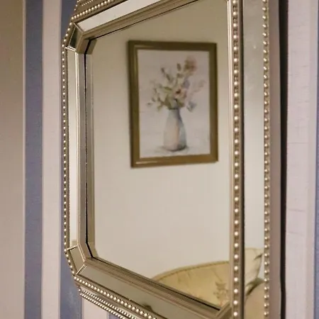 Entire Family Vacation . Wifi . Free Parking