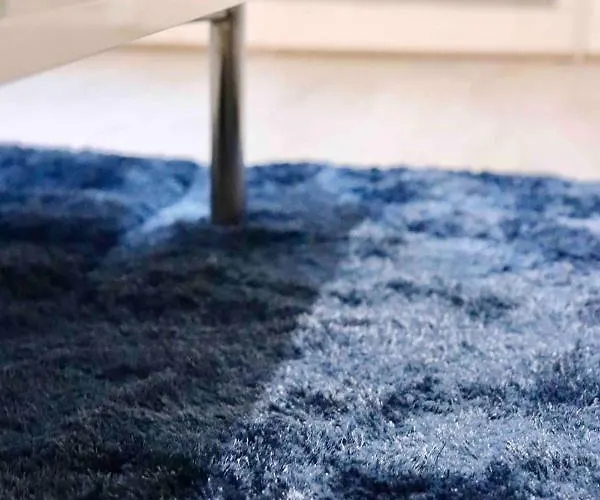 Entire Family Vacation . Wifi . Free Parking לידס